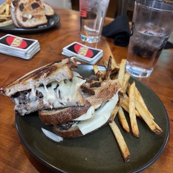 Tap & Barrel Tavern - Short rib grilled cheese - New American Near Me - Bar Harbor, Maine Tap & Barrel Tavern - Short rib grilled cheese - New American Near Me - Bar Harbor, Maine
