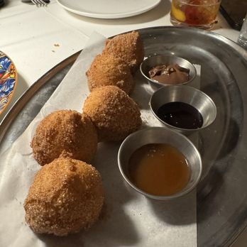 Two25 - Zeppoles - Italian Near Me - Locust Valley, New York