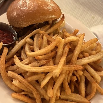 The Smith - The Burger Royale - New American Near Me - New York, New York