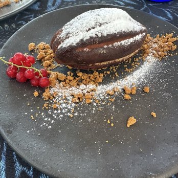 Trocadero Arena - Coco, chocolate & hazelnut texture - Bars Near Me - Marbella, Massachusetts