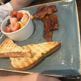 First Watch - Kids Bacon & Egg - Breakfast & Brunch Near Me - Glendale, Arizona