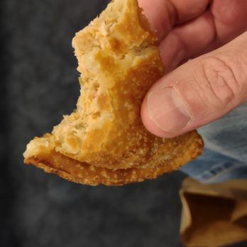 La Carreta Cafe - Chicken empanada makes me want to try them all - Cuban Near Me - Miami, Florida La Carreta Cafe - Chicken empanada makes me want to try them all - Cuban Near Me - Miami, Florida