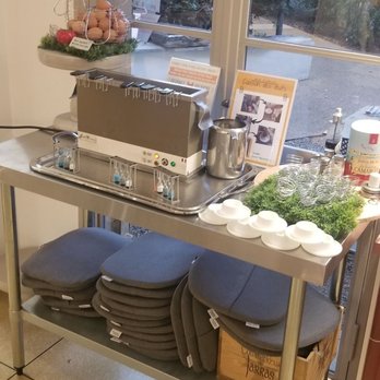 Le Calendal - Eggs counter - Hotels Near Me - Arles, 13