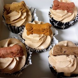Sherri's Cupcake Shack - PUP CAKES