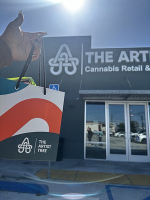 The Artist Tree Weed Dispensary & Lounge Hawthorne by null