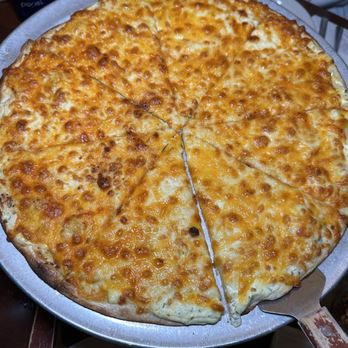 Sun Tavern - Four Cheese Pizza - Italian Near Me - Roselle Park, New Jersey