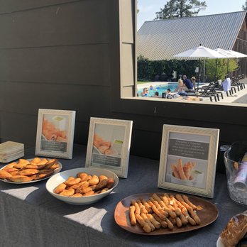 Pilón Kitchen - Awesome apps! They were SO good. - Caterers Near Me