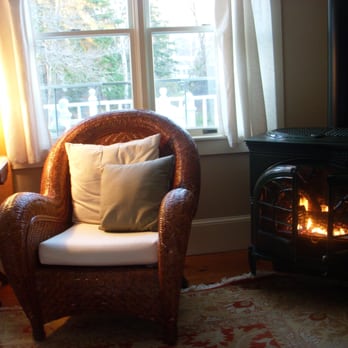 Camden Windward House - so cozy! - Bed & Breakfast Near Me - Camden, Maine