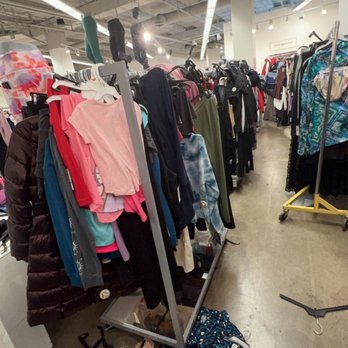 Macy's - Department Stores Near Me - Glendale, California