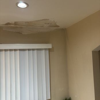 Salas Drywall - Before. Bedroom. - Drywall Installation & Repair Near Me Salas Drywall - Before. Bedroom. - Drywall Installation & Repair Near Me