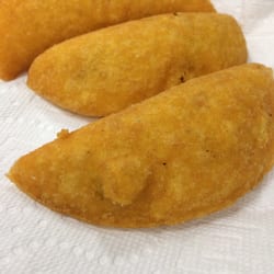 Bodega Latina - Empanadas