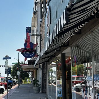LSA Burger - Cocktail Bars Near Me - Denton, Texas
