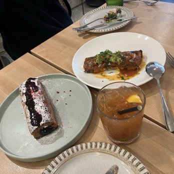 PORT UNION - French toast, omelette, Bloody Mary - Gluten-Free Near Me - Chicago, Illinois PORT UNION - French toast, omelette, Bloody Mary - Gluten-Free Near Me - Chicago, Illinois