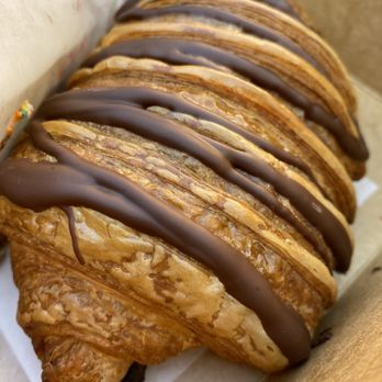 SPLIT Bakehouse - Chocolate croissant - Vegan Near Me - La Mesa, California