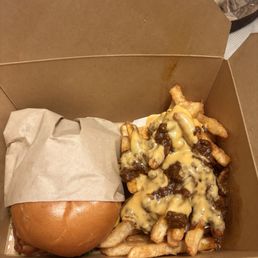 Bacon Cheez Burger chili fries