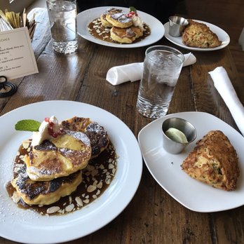 Oakhurst Café - Breakfast & Brunch Near Me - Charlottesville, Virginia