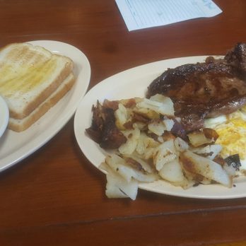McLean's Restaurant - American Near Me - Richmond, Virginia