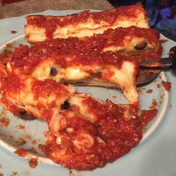 Pronto's - cheesy, perfectly cooked. As you can see only about 3-5 black olives per wedge and maybe 1-2 slices of pepperoni. - Pizza Near Me - Glendale Heights, Illinois Pronto's - cheesy, perfectly cooked. As you can see only about 3-5 black olives per wedge and maybe 1-2 slices of pepperoni. - Pizza Near Me - Glendale Heights, Illinois