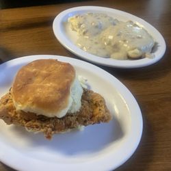 Rowdy Rooster - Chicken biscuit and biscuit n gravy