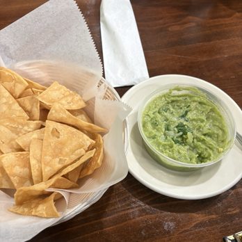 Pancho's Mexican Grill - Guacamole and chips - Mexican Near Me - South Bound Brook, New Jersey