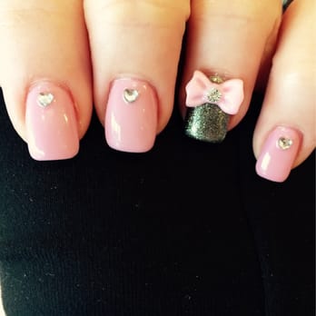 Splash Nail Bar - Valentine nails! Blush pink nails with heart shaped diamonds and glitter nail with pink bow. - Nail Salons Near Me - Mountlake Terrace, Washington Splash Nail Bar - Valentine nails! Blush pink nails with heart shaped diamonds and glitter nail with pink bow. - Nail Salons Near Me - Mountlake Terrace, Washington