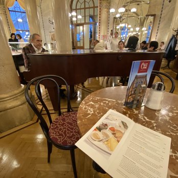 Café Central - Pianist - Cafes Near Me - Vienna, 9 Café Central - Pianist - Cafes Near Me - Vienna, 9