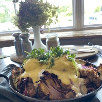 Flour Mill Scratch Kitchen Restaurant - Niagara Skillet - Canadian (New) Near Me - Niagara Falls, Ontario