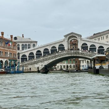 Ponte di Rialto - Rialto - Landmarks & Historical Buildings Near Me - Venezia, VE Ponte di Rialto - Rialto - Landmarks & Historical Buildings Near Me - Venezia, VE