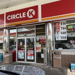 Circle K - Entrance