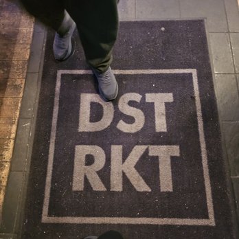 DSTRKT Bar & Grill - Sports Bars Near Me - Chicago, Illinois