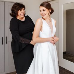 Zoey Pearson Salon Studio