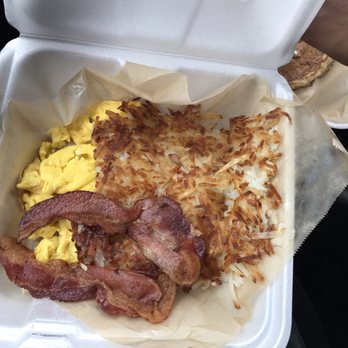The Pan - to egg breakfast with hashbrowns instead of house potatoes - Pizza Near Me - Gardena, California