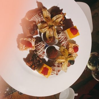 Vis à Vis Restaurant and Lounge - Dessert - French Near Me - Brooklyn, New York Vis à Vis Restaurant and Lounge - Dessert - French Near Me - Brooklyn, New York