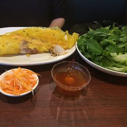 Pho14 Noodles Palace - The Vietnamese pancake ensemble.