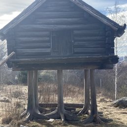 Sami food storage