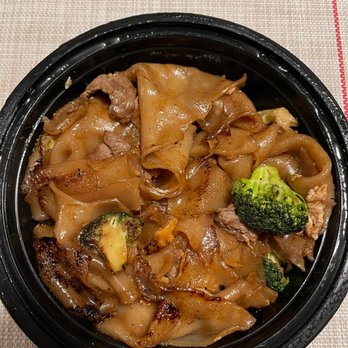 Imm Thai - I ordered extra noodles and it was hard to finish. Next time, I will just order the regular size. - Thai Near Me - Clark, New Jersey