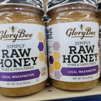 Franz Bakery - a row of jars of raw honey - Bakeries Near Me - The Dalles, Oregon Franz Bakery - a row of jars of raw honey - Bakeries Near Me - The Dalles, Oregon