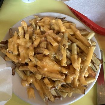The Pig - Hand cut fries with pimento and cheese delicious - Barbeque Near Me - Chapel Hill, North Carolina The Pig - Hand cut fries with pimento and cheese delicious - Barbeque Near Me - Chapel Hill, North Carolina
