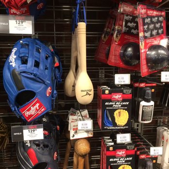 DICK'S Sporting Goods - Sports Wear Near Me - Glendale, New York