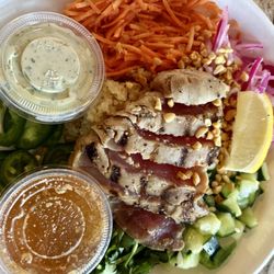 Modern Market Eatery - Lemongrass Tuna Bowl with Cauliflower Rice Substitution
