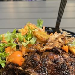 One Love Ma Maebelle’s Cafe - Jerk chicken