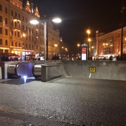 Metro Náměstí Republiky - Vylez