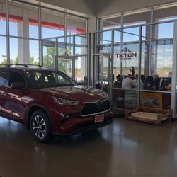 TETON TOYOTA - 23 Photos & 46 Reviews - 2252 W Sunnyside Rd, Idaho ...