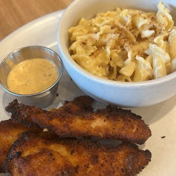 True Food Kitchen - Chicken Tender Plate with Macaroni and Cheese - Salad Near Me - Miami, Florida