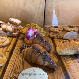 Pistachio Croissant