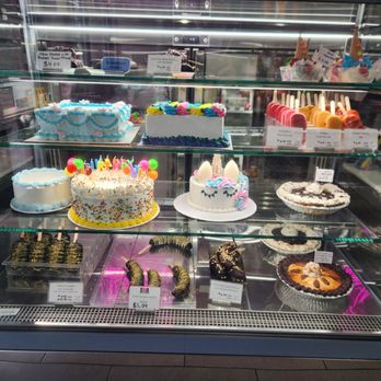 Baskin Robbins - Ice Cream & Frozen Yogurt Near Me - Renton, Washington Baskin Robbins - Ice Cream & Frozen Yogurt Near Me - Renton, Washington