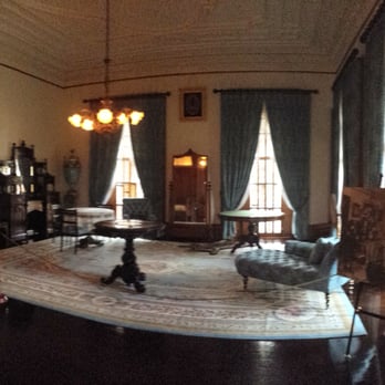 Iolani Palace - Museums Near Me - Honolulu, Hawaii