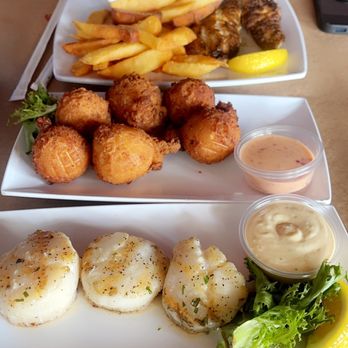 Crabby's Oyster Bar - Seafood Near Me - Jensen Beach, Florida Crabby's Oyster Bar - Seafood Near Me - Jensen Beach, Florida