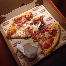 I tried multiple pieces. The sauce has a metallic taste, unbearably the worst pizza sauce I've ever had. I tried multiple pieces. The sauce has a metallic taste, unbearably the worst pizza sauce I've ever had.