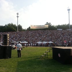 Devrim Stadyumu
